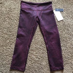 NWT reversible lululemon Capris